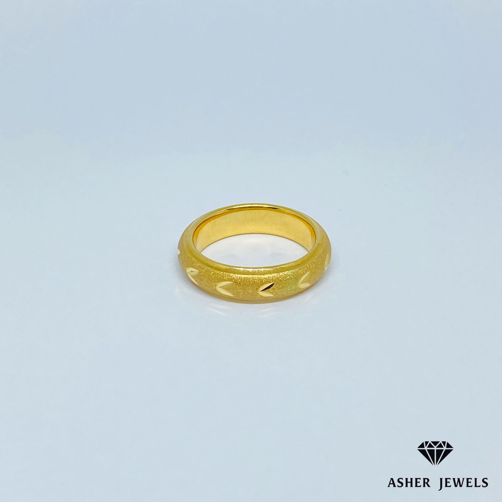 Ladies Ring Size 5.5